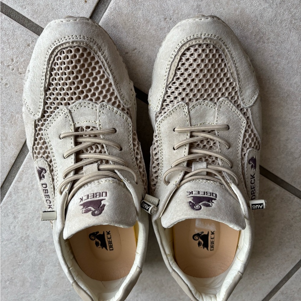 DBECK women’s air walking shoes